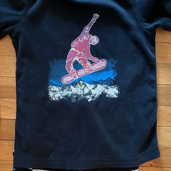 Lands’ End fleece pjs (snowboarder) - Picture 3 of 5